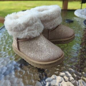 Gold glitter faux fur trim toddler size 5 boots